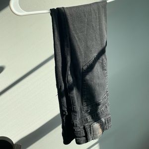 ✨Pull and Bear✨ high waisted black jeans
